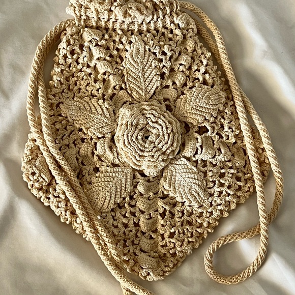 Crocheted Unlined Handbag - Picture 3 of 5